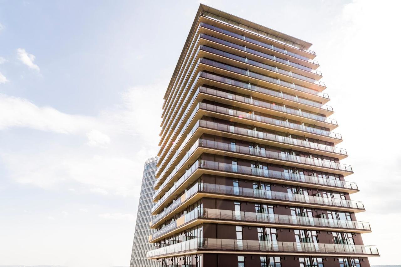 Triiiple Tower Dream Apartments With Rooftop-Summer-Pool Wina Bagian luar foto