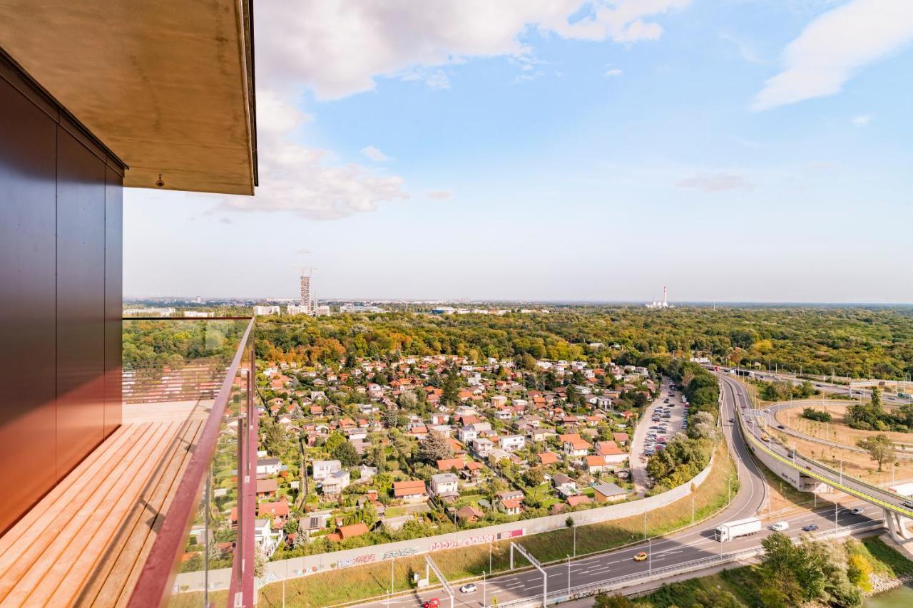 Triiiple Tower Dream Apartments With Rooftop-Summer-Pool Wina Bagian luar foto